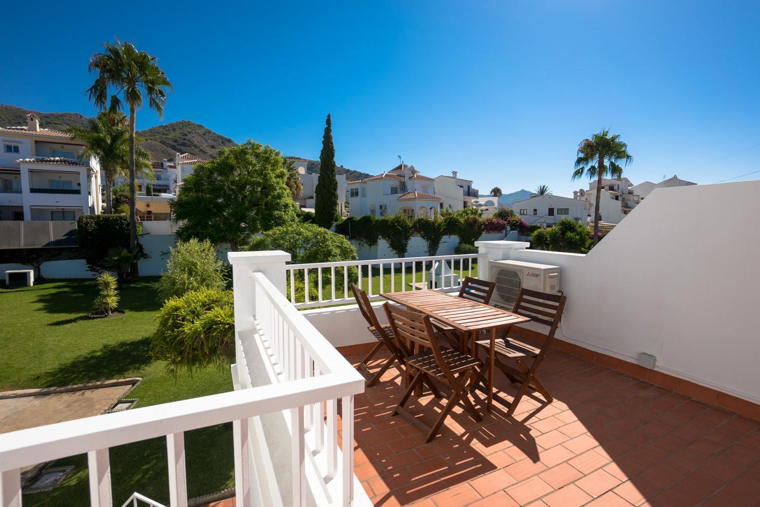 Urb. Alhambra 3 Villa Nerja Exteriör bild